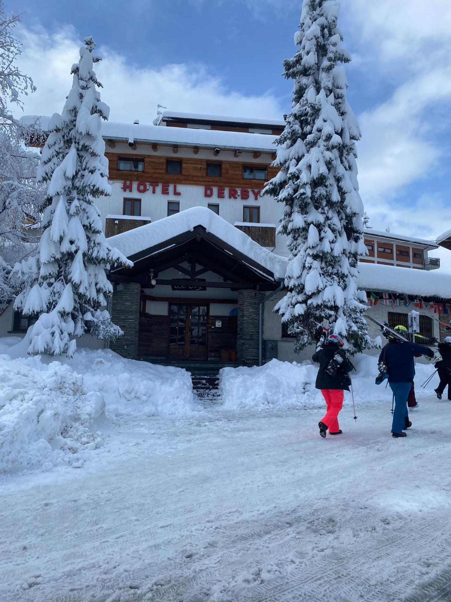 Hotel Derby Bar Oulx Zewnętrze zdjęcie